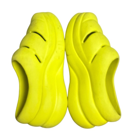 UGG Women's Sport Yeah Clog Slip On Shoes 1132890 Canary Yellow - Picture 4 of 5